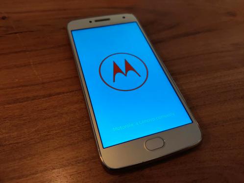 Motorola G5 plus - 32 gb, goud