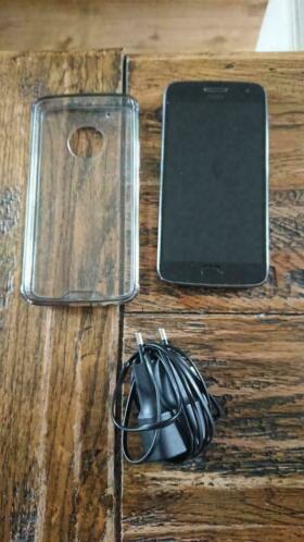 Motorola G5 plus 32GB zilver met lader amp hoesje