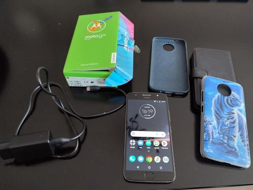Motorola G5S plus smartphone