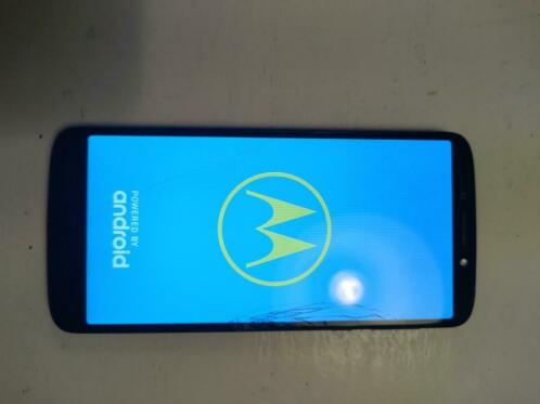 Motorola G6 play met kapot glas