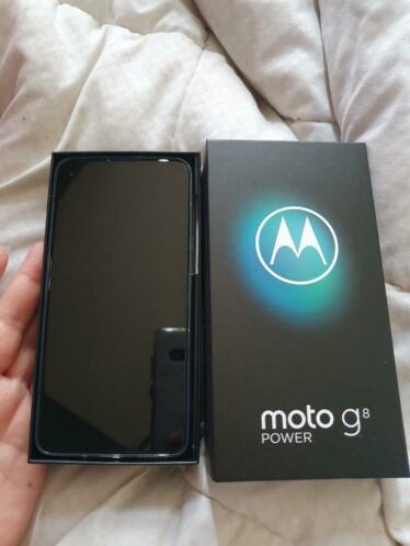 Motorola g8 helemaal nieuw.