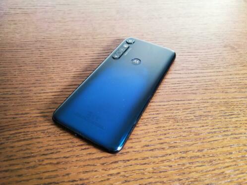 Motorola G8 plus Blauw. 64GB. Inclusief toebehoren.