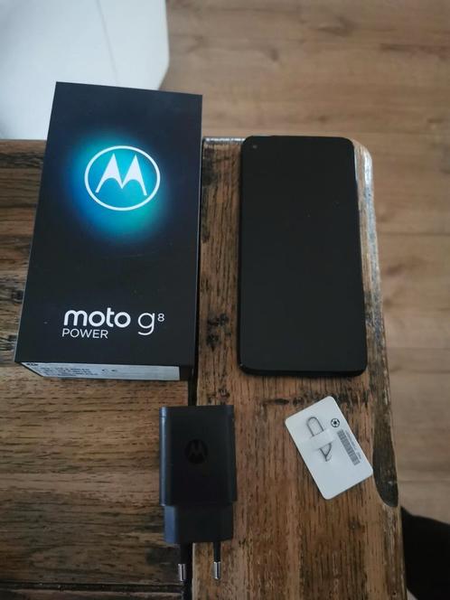 Motorola G8 power 64GB als nieuw (android 11, 6,4 inch)