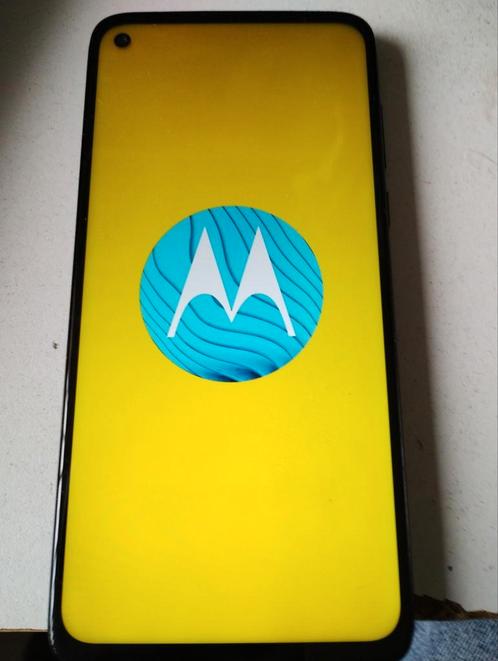 Motorola G8 power zonder gebruikerssporen.