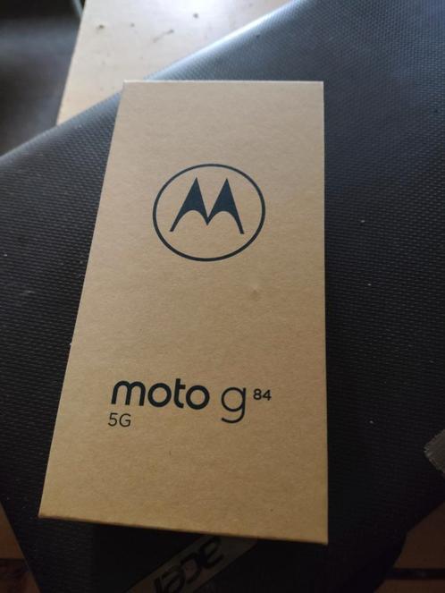 Motorola g84 5g new in sealed box