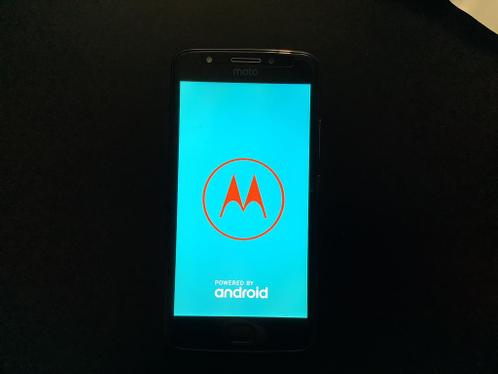 Motorola  MOTO 4