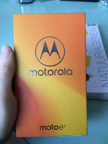 Motorola Moto E5