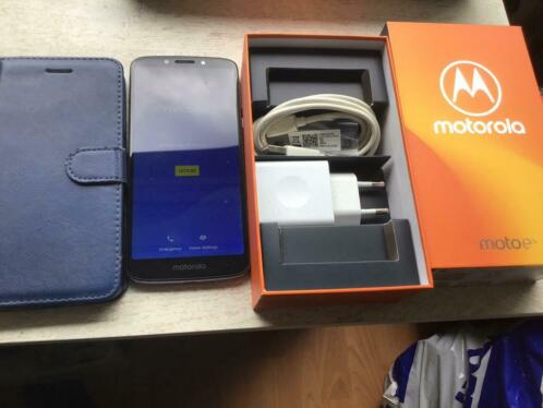 Motorola Moto E5  doos, hoesje en toebehoren