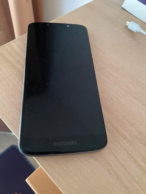 Motorola Moto e5 in goede staat Dual Sim