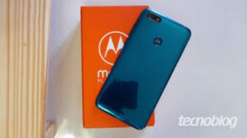 Motorola Moto E6 Play smartphone