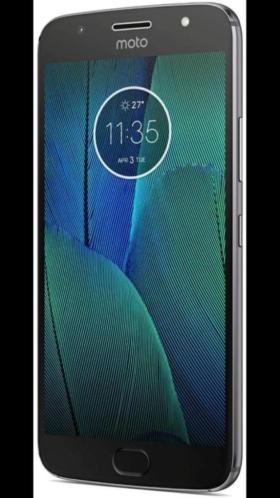 Motorola Moto G G5s plus met stevige case