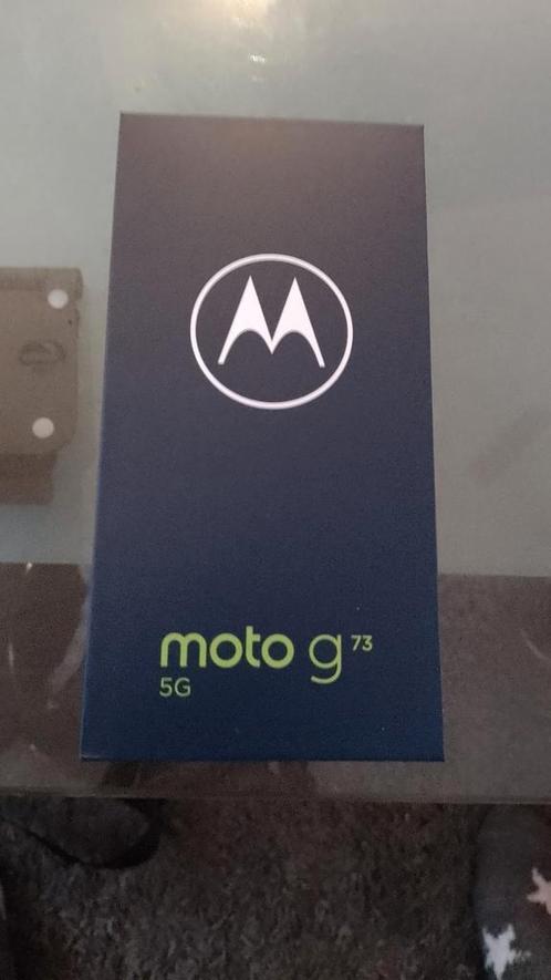 Motorola Moto G73 compleet.