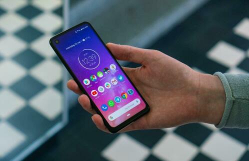 Motorola One Vision zgan met android one