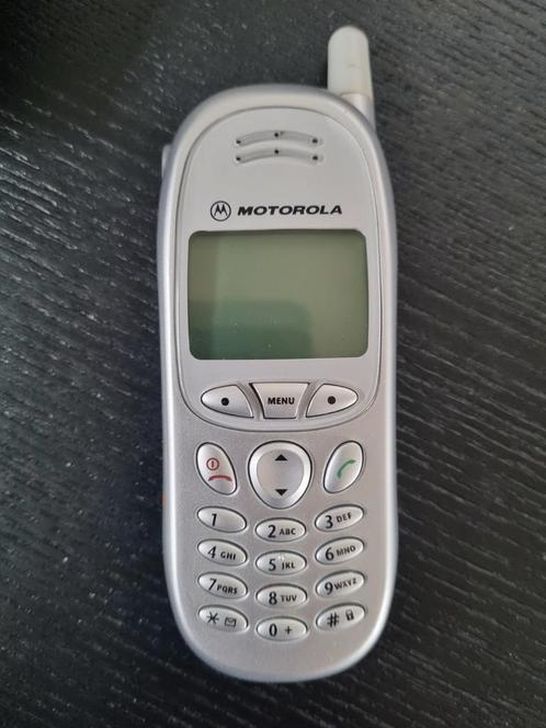 Motorola T-191 uit 2001 - Optisch in mooie staat.