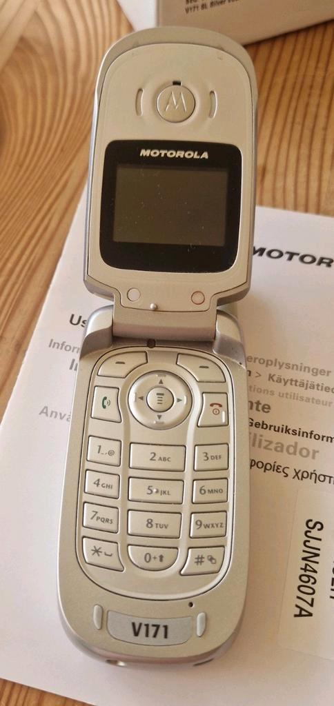 Motorola v171