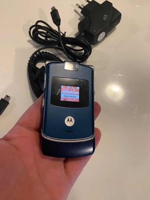 Motorola V3 blue