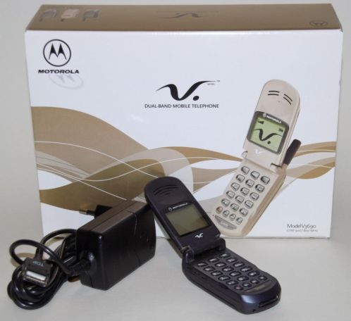 Motorola V3690