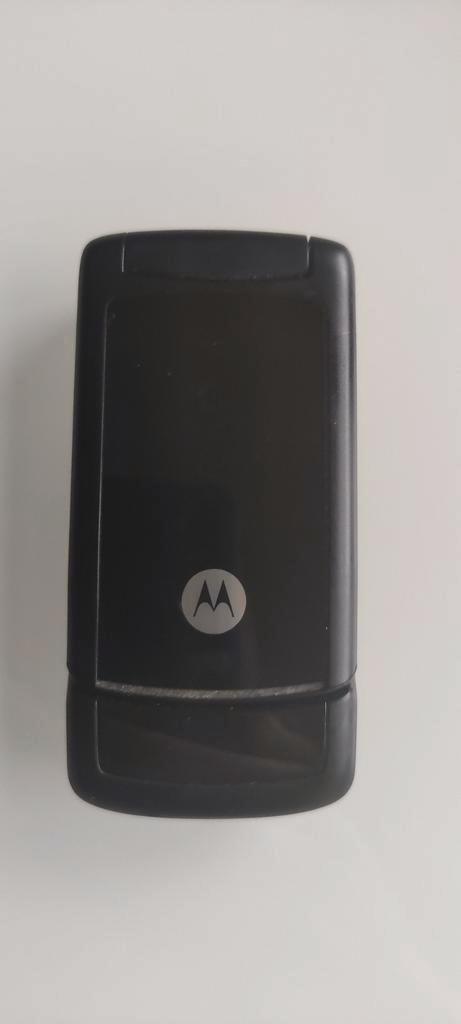 Motorola W220. Klap gsm met lader  Collectors item.