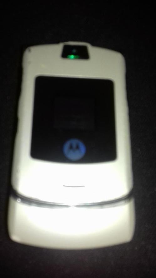 Motorola zilver RAZR V3 flip phone klap telefoon