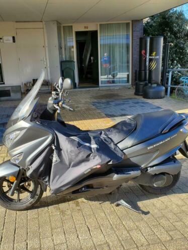 Motorscooter Suzuki Burgman 200  27-04-2019. Kleur zwart