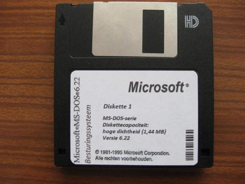 MS  DOS 6.22 op 4 diskettes.