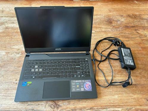 MSI Cyborg 15 A12VE gaming laptop (i7, rtx 4050, 1TB, 144hz)