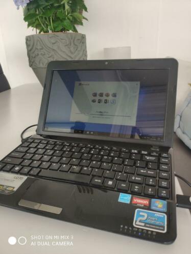 MSI laptop met Windows en office pakket