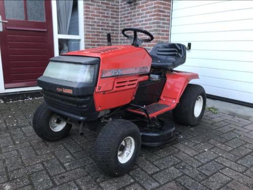 MTD Zitmaaier met BampS motor. Opknapper