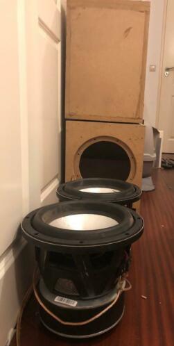 MTX T9510-44 subwoofer x2  TA92001 versterker.