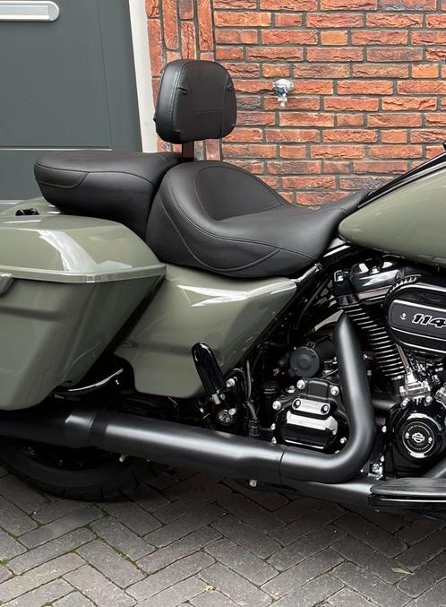 Mustang - Seat One-Piece Touring 2-Up - zadel Harley Touring