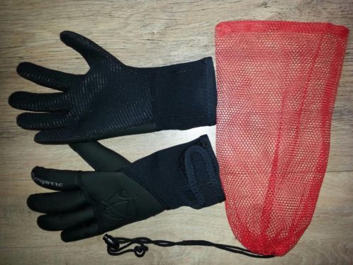 Mystic Mesh Gloves  handschoenen tbv Kitesurfen  surfen