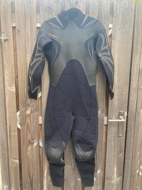 Mystic wetsuit 53 mm mt L52