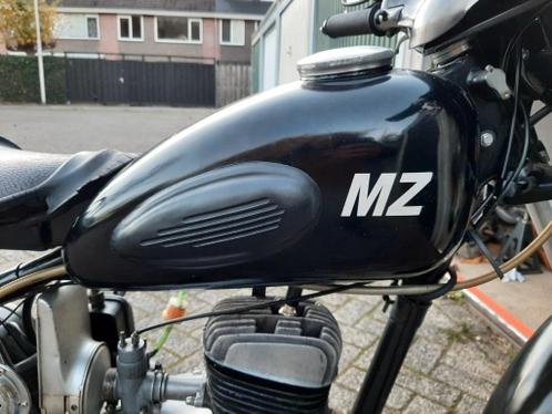 MZ 1253 1961 met NL kenteken