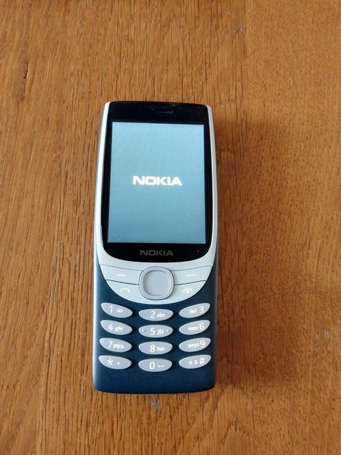 Nagenoeg nieuwe Nokia 8210 4G aangeboden