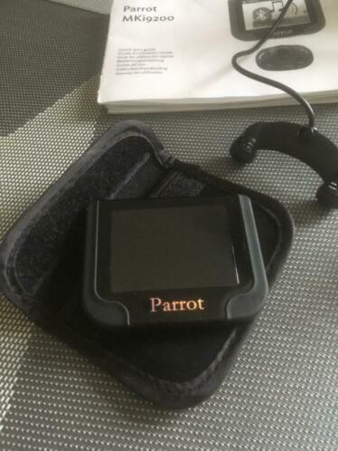 Nagenoeg nieuwe Parrot MKi9200