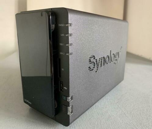 NAS Synology DS214play met 2x 3TB WD RED PLUS