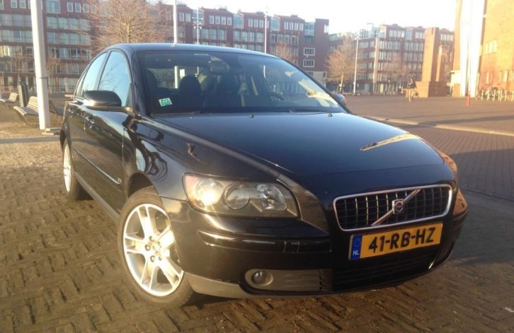 NAVI Volvo S40 2.0 D 2005 Zwart Full options NAP