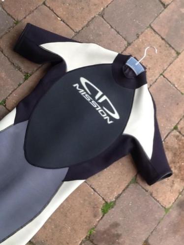 Neill Pryde wetsuit 32 