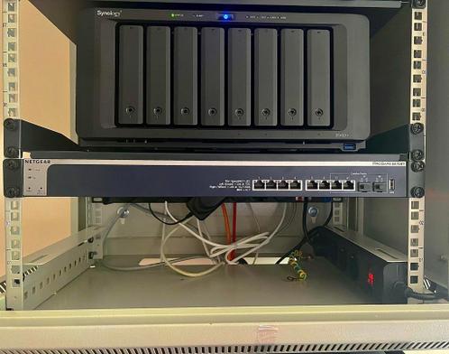 Netgear 10GB full managed switch. Netgear XS705T