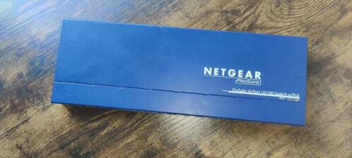 NETGEAR FS116P 16 Poort 10100 Switch met PoE