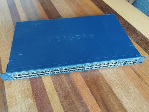 Netgear FSM7352S 48 port switch