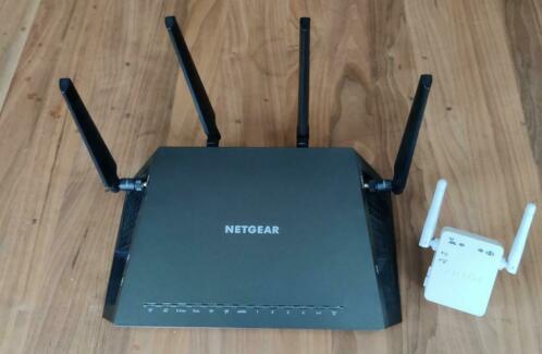 Netgear Nighthawk X4S R7800 router  Netgear range extender