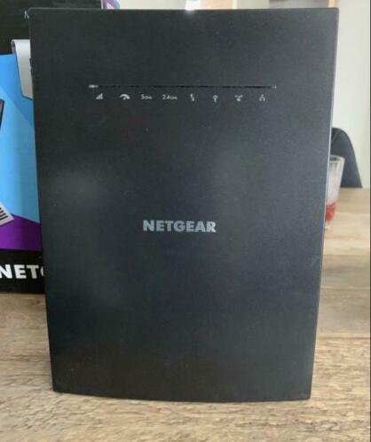 Netgear Nighthawk X6S AC3000 Tri-band WiFi Range Extender