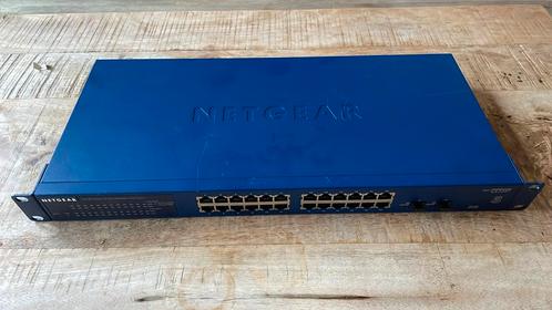 Netgear Prosafe 24 port Gigabit Smart Switch GS724T v4