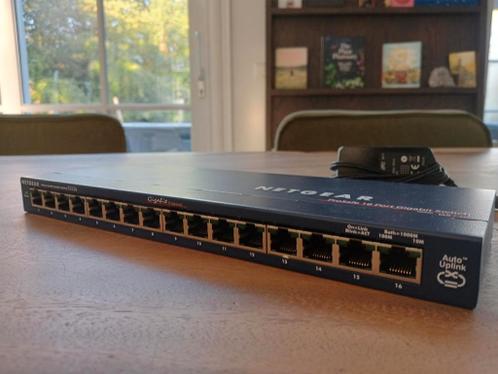 Netgear prosafe GS116 unmanaged netwerk switch