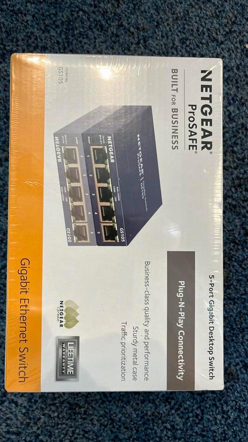 Netgear ProSAFE Unmanaged Switch - 5 Gigabit Ether