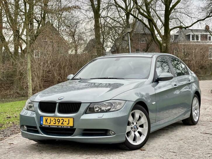 Nette BMW 3-Serie e90 2.0 320i 2005 Grijs NAPAPK17 velgen