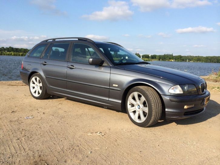 Nette BMW 3 Serie Touring 320d320 d, Lage wegenbelasting