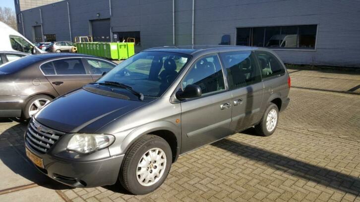 NETTE Chrysler Grand-Voyager 2.4 I 2004 AIRCO 7 PERSOONS