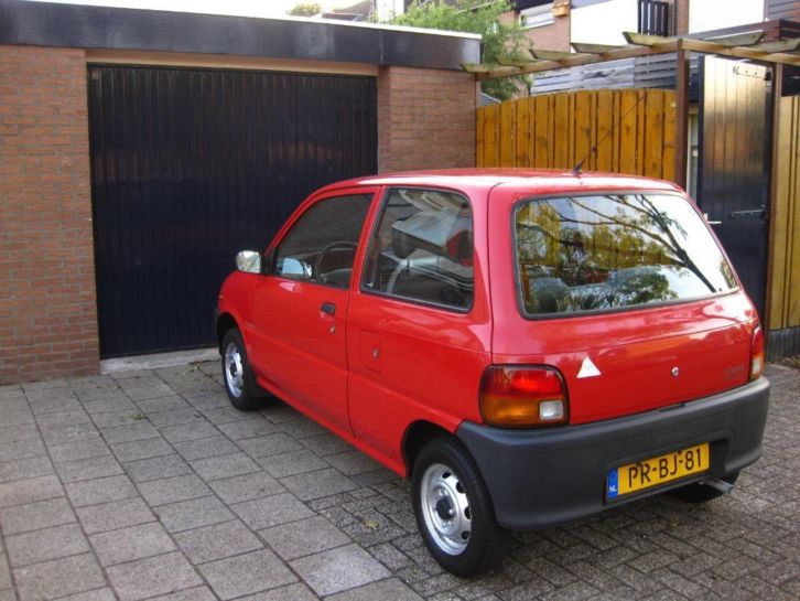 Nette Daihatsu Cuore Bj 1996 Nwe Apk 8-10-2015 123865km